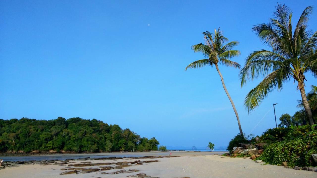 The Beach At Klong Muang Exterior photo