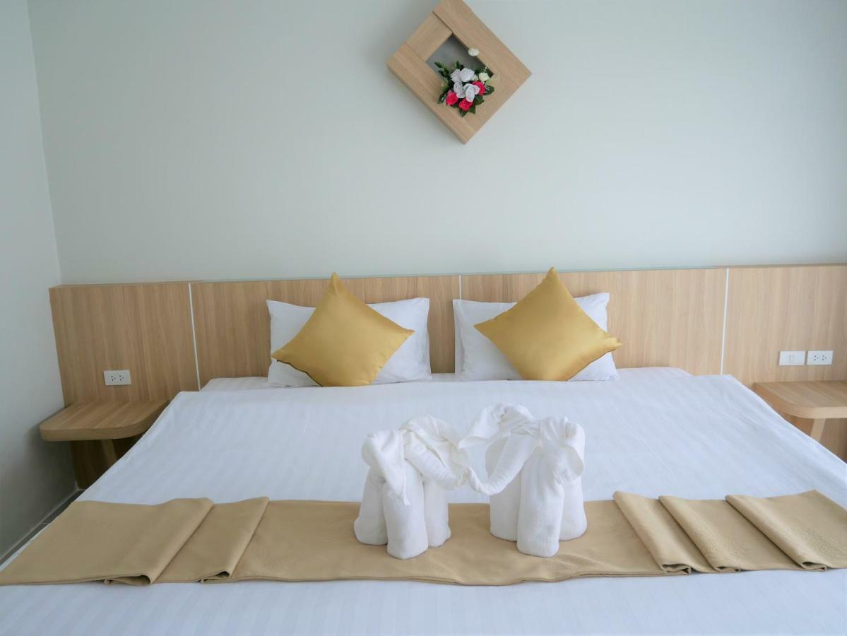 The Beach At Klong Muang Exterior photo
